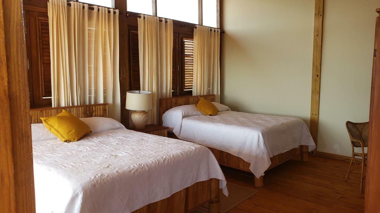 Eco Del Mar Hotel Pedernales Kültér fotó
